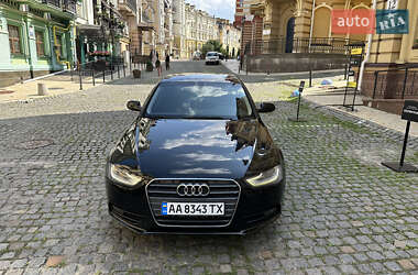 Седан Audi A4 2012 в 