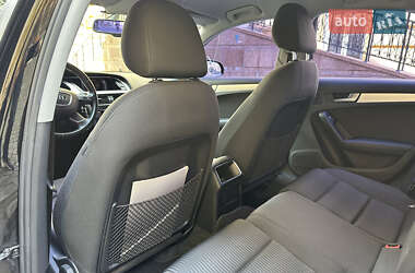 Седан Audi A4 2012 в 