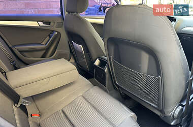 Седан Audi A4 2012 в 