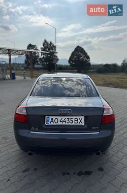 Седан Audi A4 2004 в 