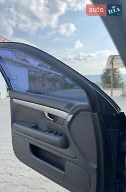 Седан Audi A4 2004 в 