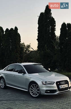 Седан Audi A4 2014 в Дубно