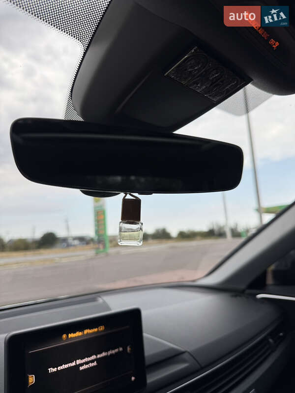 Седан Audi A4 2017 в Николаеве
