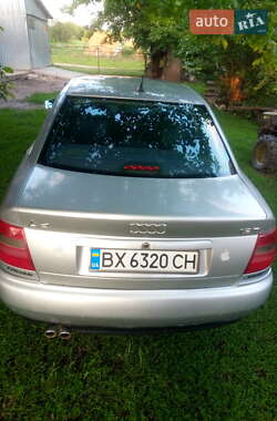 Седан Audi A4 1998 в 