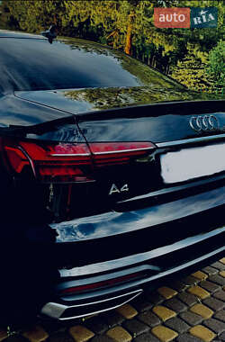 Седан Audi A4 2023 в 