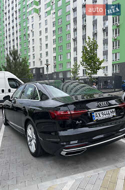 Седан Audi A4 2021 в 