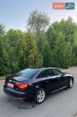 Седан Audi A4 2018 в 