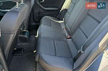 Седан Audi A4 2001 в 