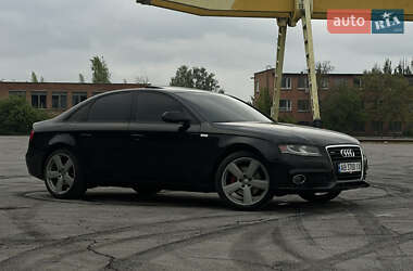 Седан Audi A4 2012 в 