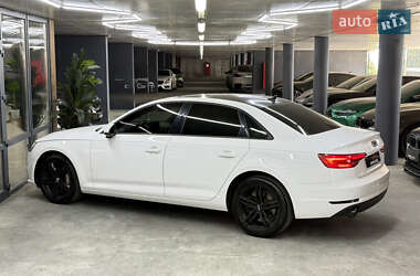 Седан Audi A4 2016 в 