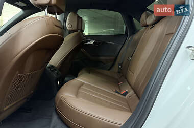 Седан Audi A4 2016 в 