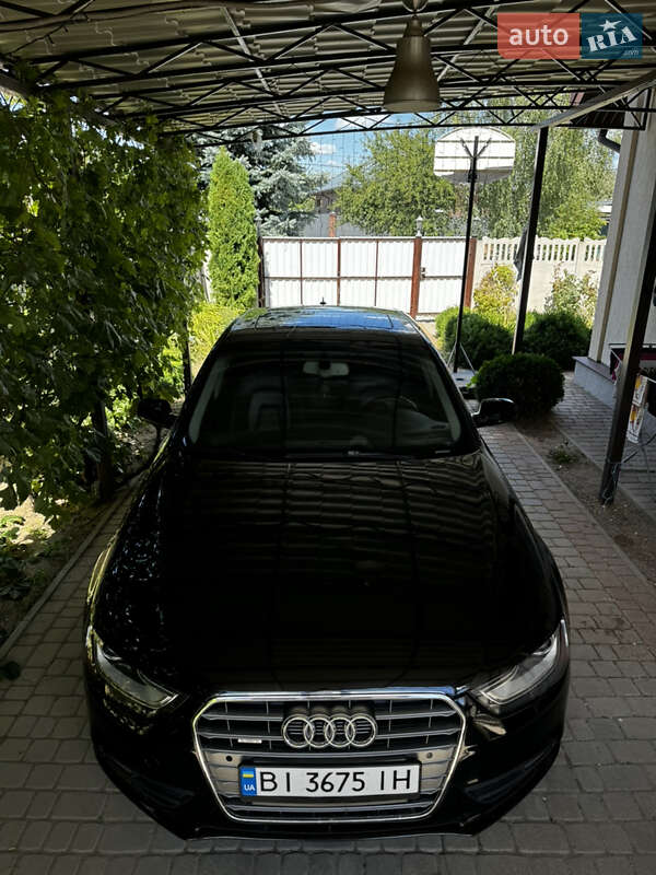Седан Audi A4 2013 в Полтаве