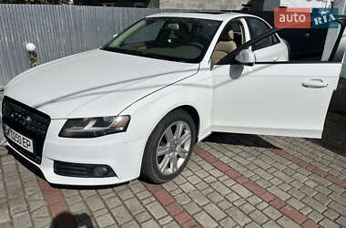 Седан Audi A4 2010 в 