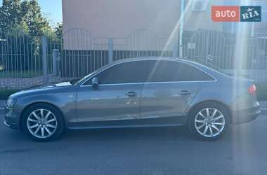 Седан Audi A4 2013 в 