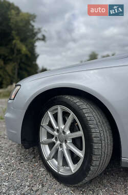 Седан Audi A4 2015 в 