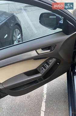 Седан Audi A4 2012 в 