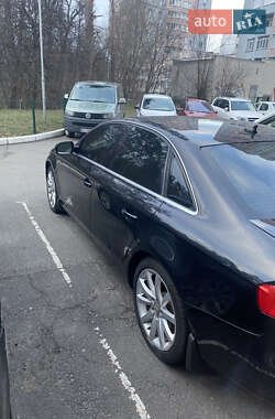 Седан Audi A4 2012 в 