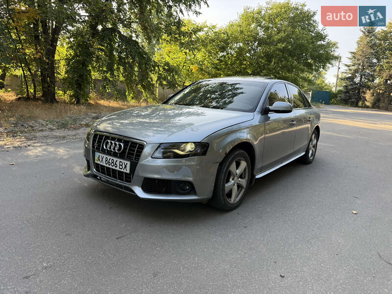 Седан Audi A4 2011 в Днепре
