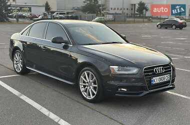 Седан Audi A4 2015 в 