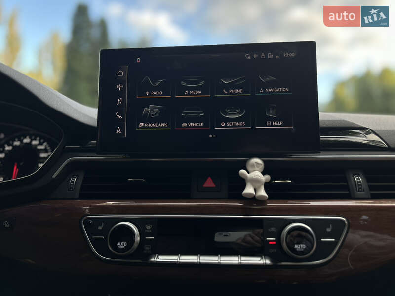 Седан Audi A4 2020 в Києві фото 7 Седан Audi A4 2020 в Києві