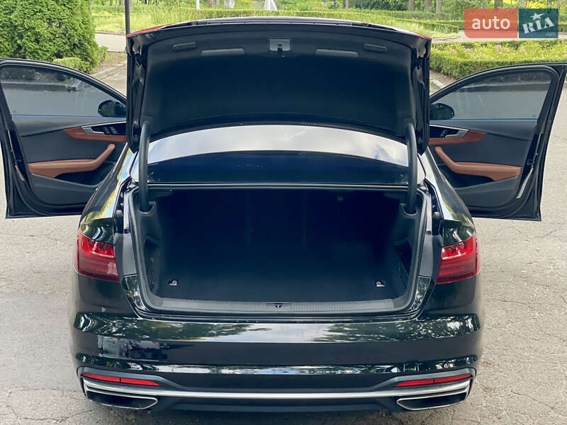 Седан Audi A4 2020 в Киеве фото 21 Седан Audi A4 2020 в Киеве