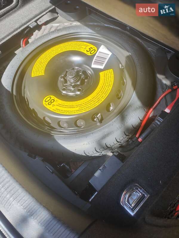 Седан Audi A4 2017 в Черновцах