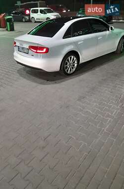 Седан Audi A4 2014 в 