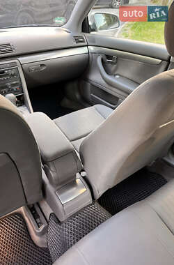 Седан Audi A4 2002 в 