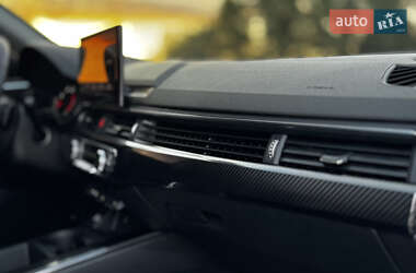 Универсал Audi A4 2021 в 