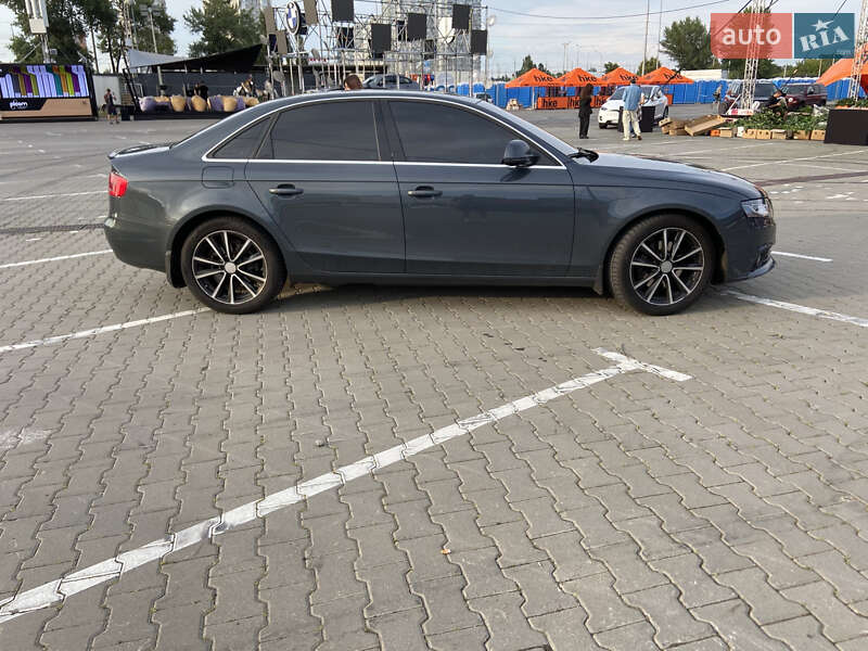 Седан Audi A4 2008 в Киеве