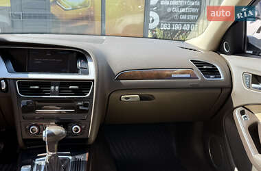 Седан Audi A4 2015 в 
