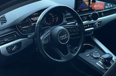 Седан Audi A4 2018 в 