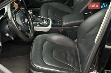 Седан Audi A4 2015 в 