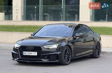 Седан Audi A4 2017 в Дніпрі