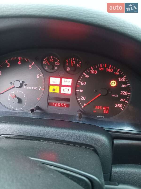 Седан Audi A4 1997 в Львове