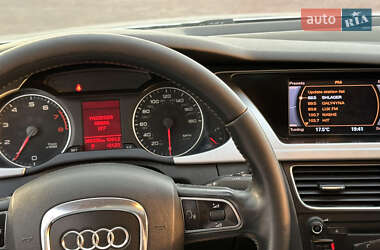 Седан Audi A4 2012 в 