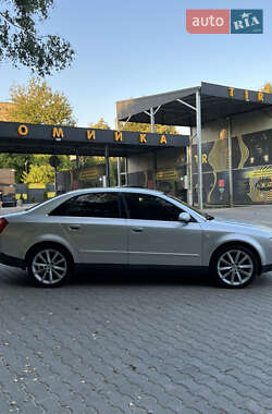 Седан Audi A4 2003 в 