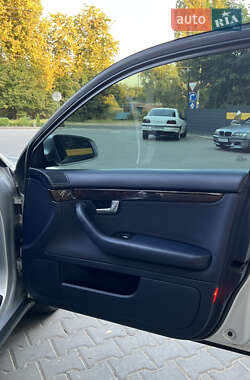 Седан Audi A4 2003 в 