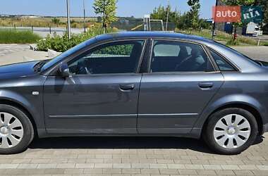 Седан Audi A4 2001 в 
