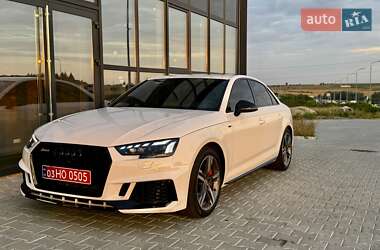 Седан Audi A4 2018 в 