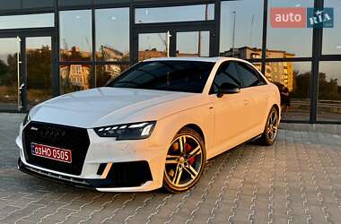Седан Audi A4 2018 в 