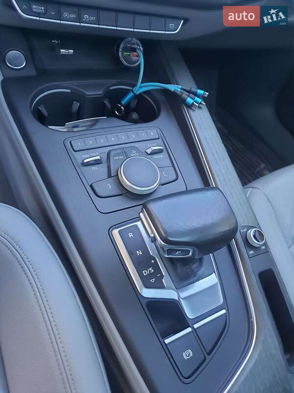 Седан Audi A4 2018 в Харькове