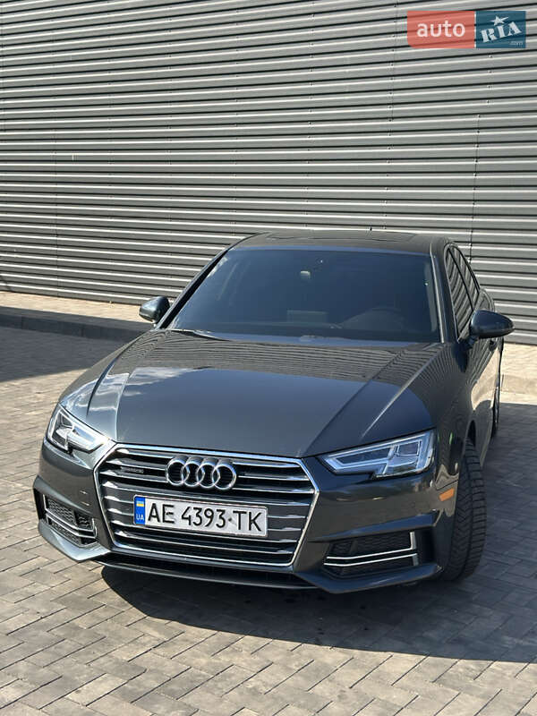 Седан Audi A4 2017 в Кривом Роге