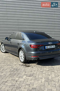 Седан Audi A4 2017 в 