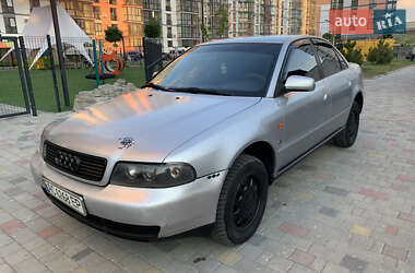 Седан Audi A4 1996 в Луцке