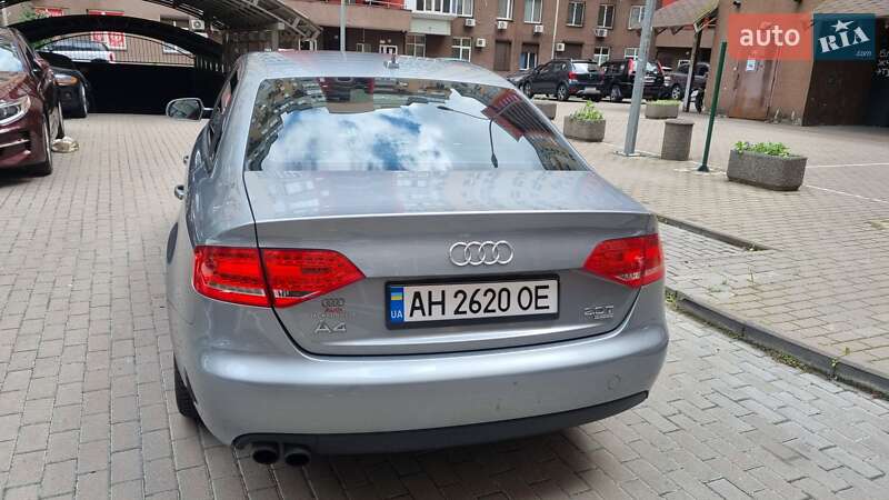 Седан Audi A4 2011 в Киеве