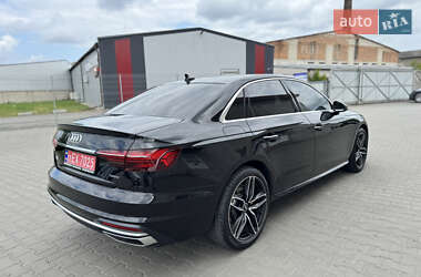 Седан Audi A4 2021 в 