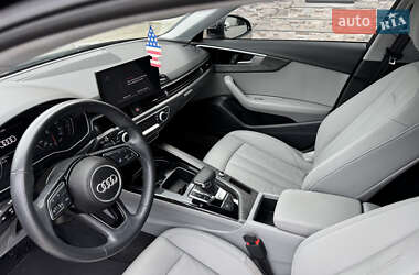 Седан Audi A4 2021 в 