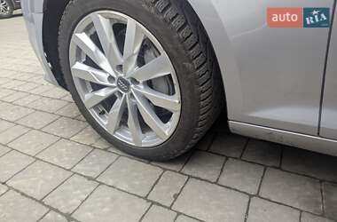 Седан Audi A4 2016 в Ивано-Франковске