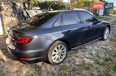 Седан Audi A4 2018 в 